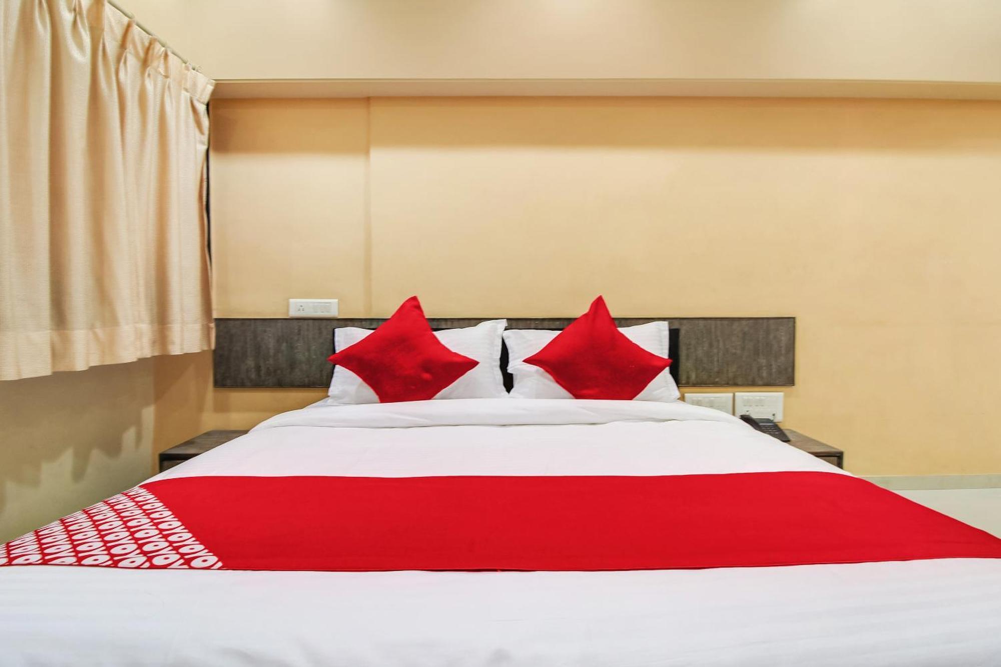 Hotel O Priyanka Residency Solapur Extérieur photo
