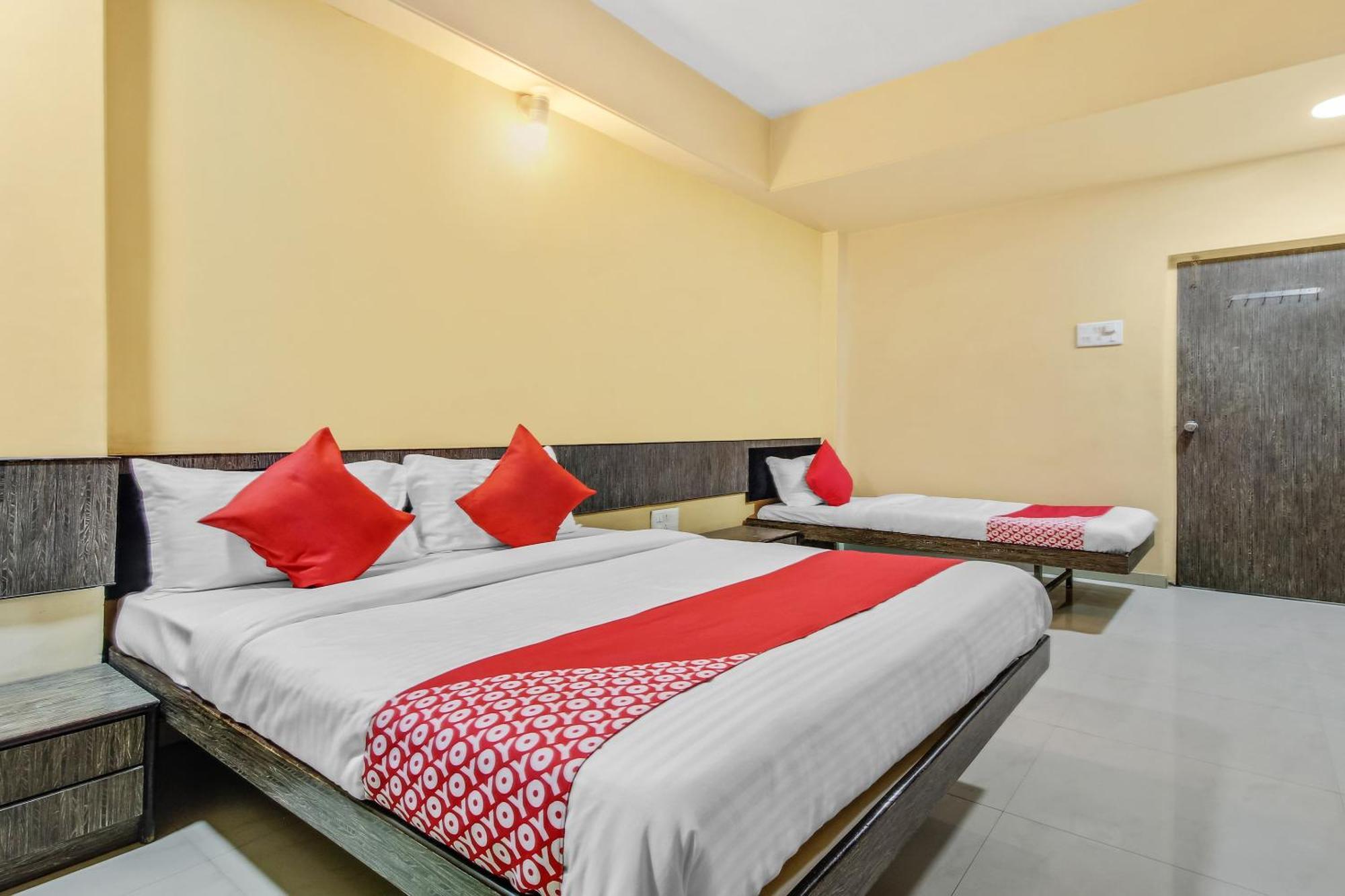 Hotel O Priyanka Residency Solapur Extérieur photo
