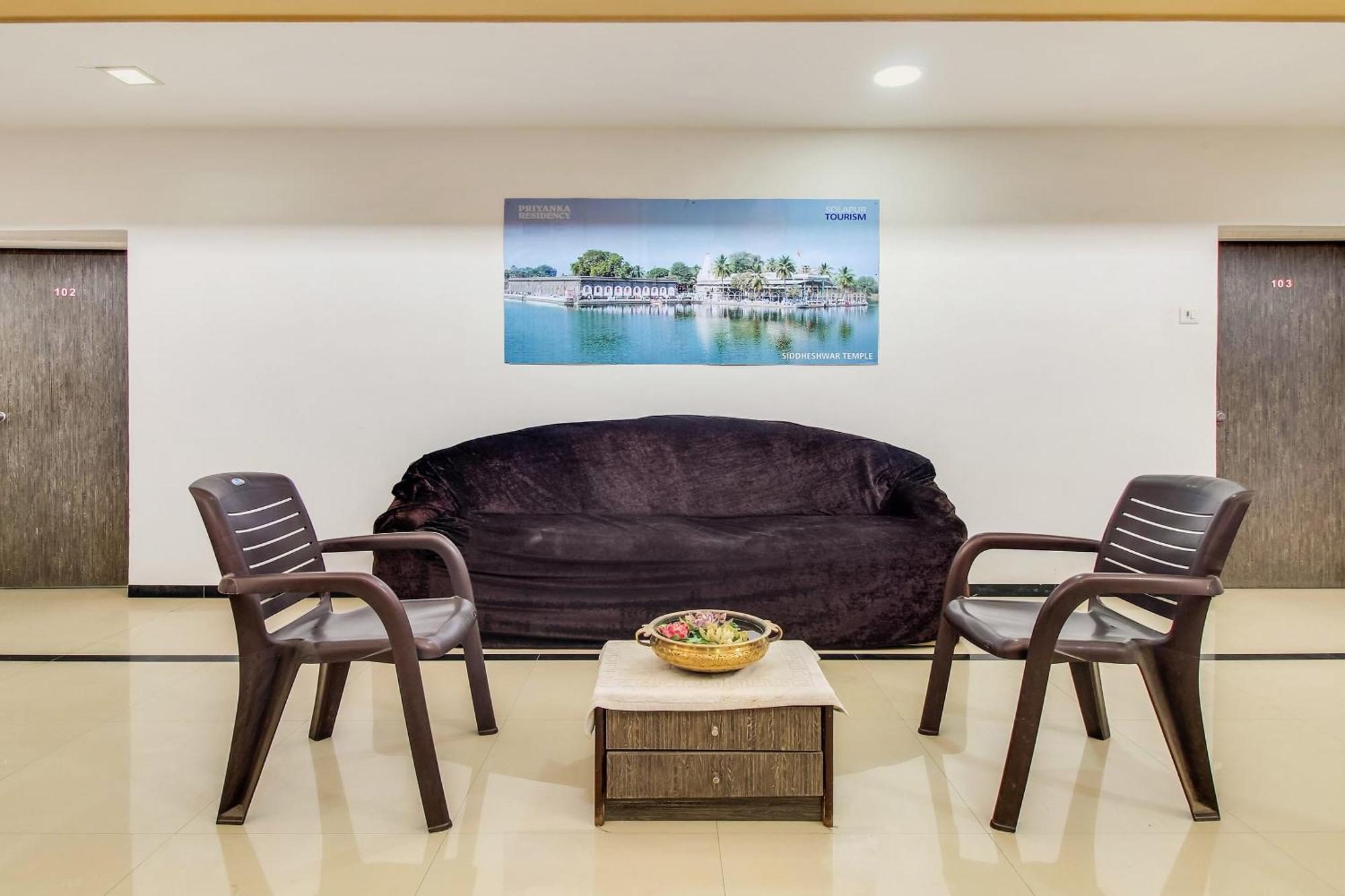 Hotel O Priyanka Residency Solapur Extérieur photo