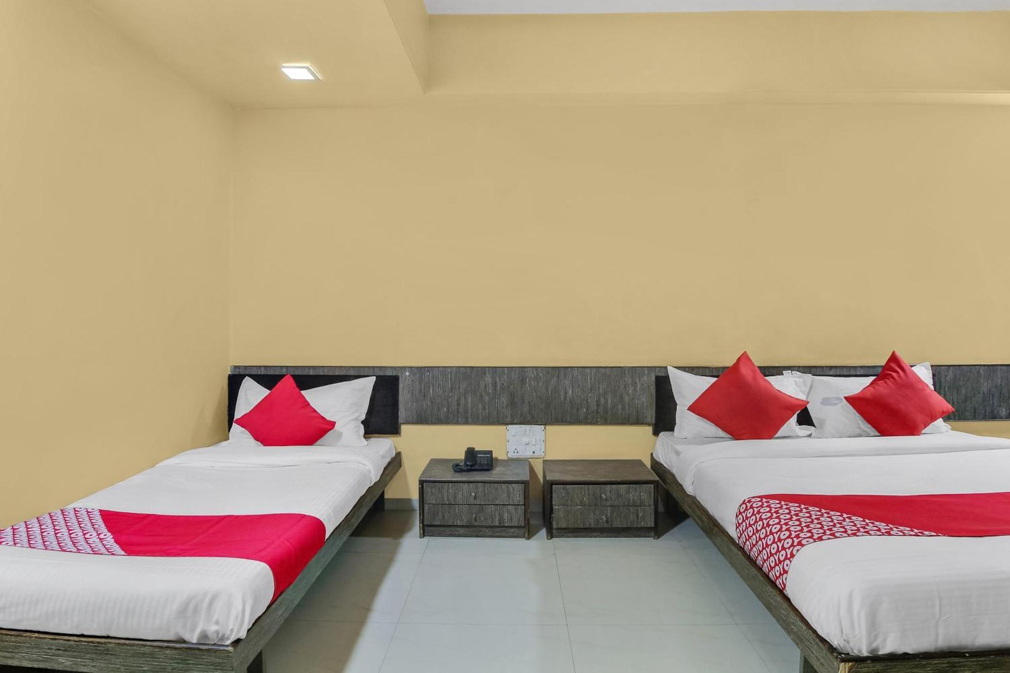 Hotel O Priyanka Residency Solapur Extérieur photo