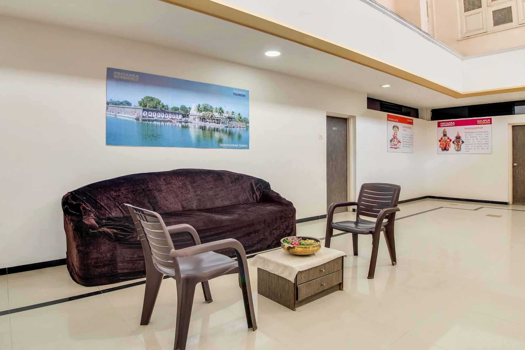 Hotel O Priyanka Residency Solapur Extérieur photo